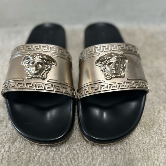 Versace Men's Black and Gold Medusa Slide Sandals - Picture 1 of 8